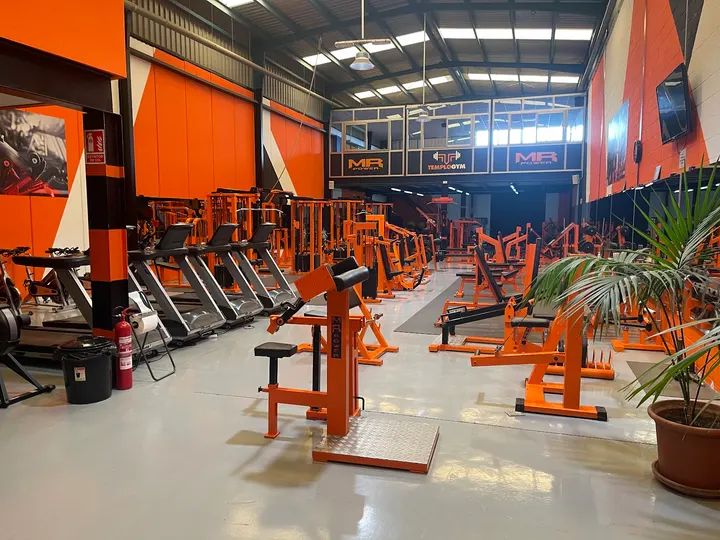 Gimnasio Templo Gym — estudio de fitness-studio en Vera — 2