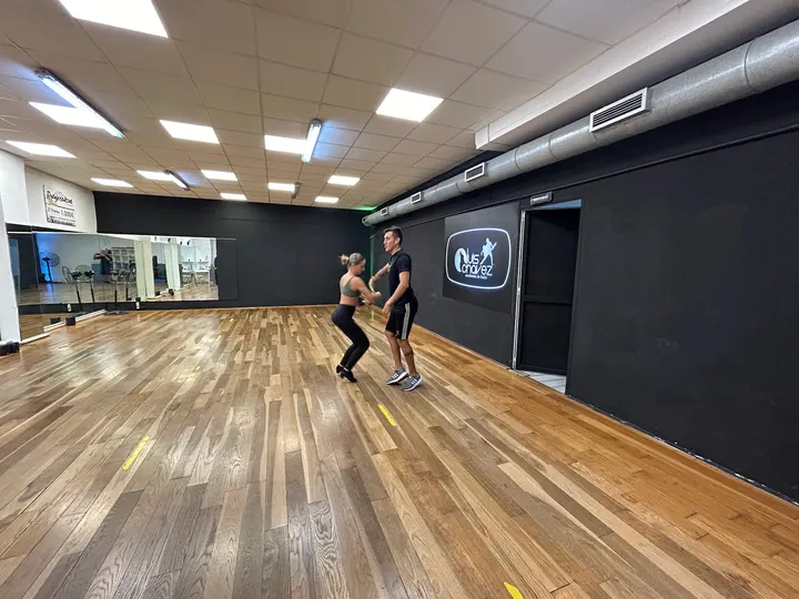 Academia de baile Luis Chávez — baile-studio en Malilla, Valencia — 2