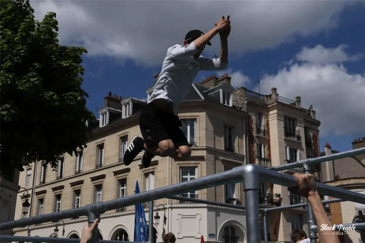 Henaliio — entraînement fonctionnel-studio à Tunisie, Reims — 2