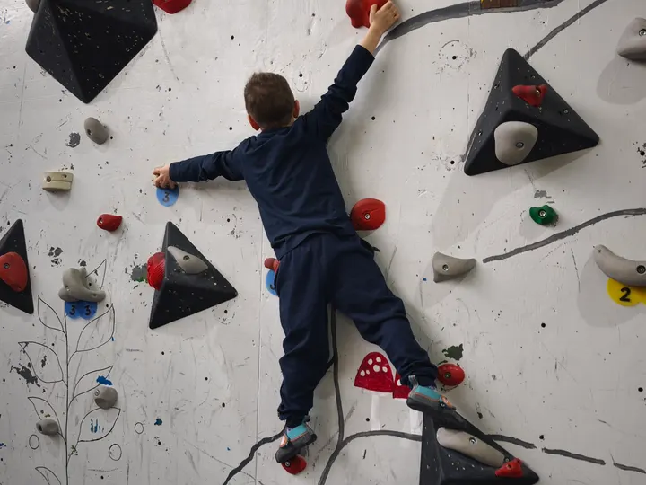 KBA Boulderhalle — Bouldern in Wilhelmshöhe-Fröhn, Saarbrücken