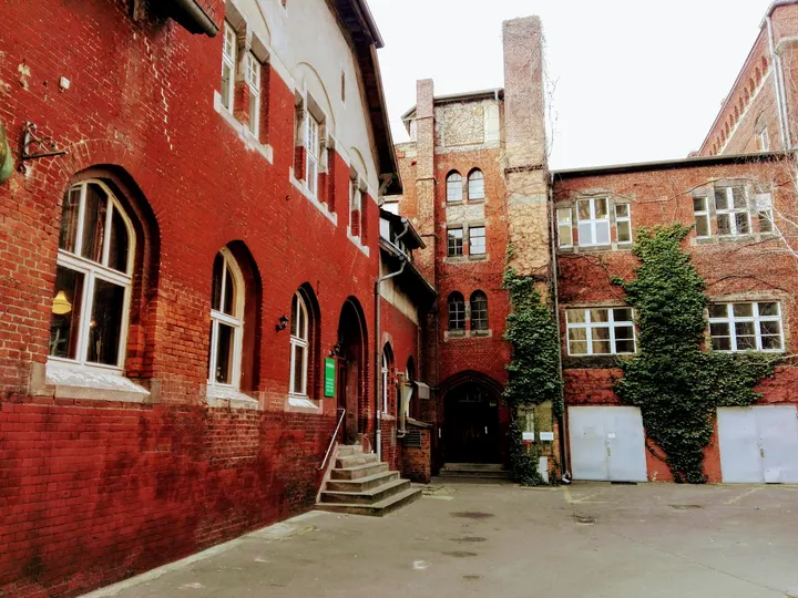 aziza-tanzt Tanzschule — tanz-studio in Prenzlauer Berg, Berlin — 2
