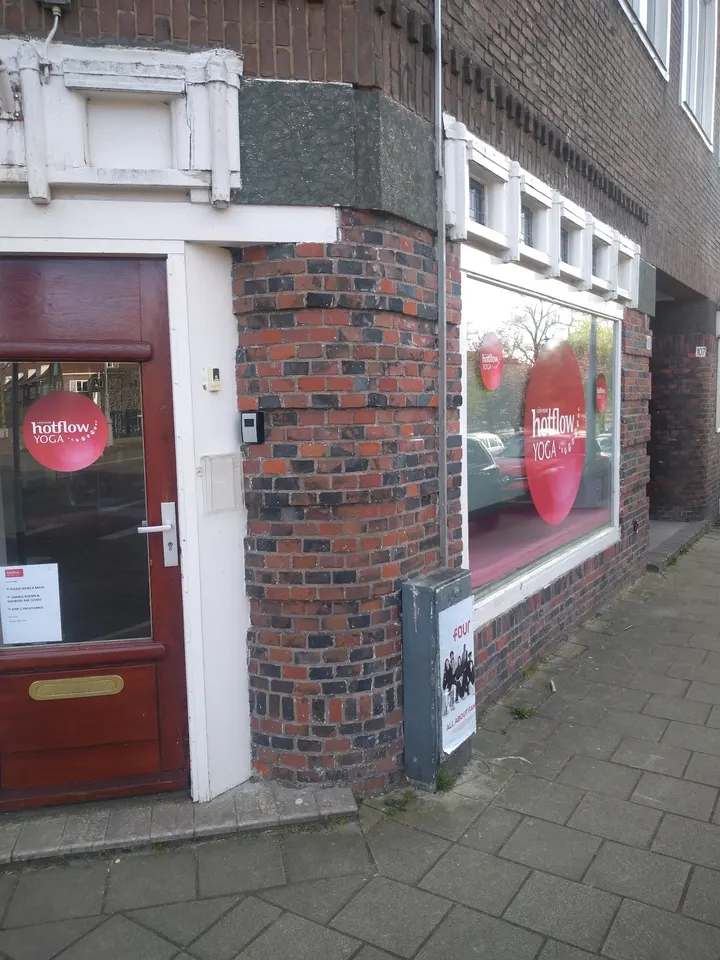 Hot Flow Yoga Rivierenbuurt — hot yoga-studio in Zuid, Amsterdam — 2