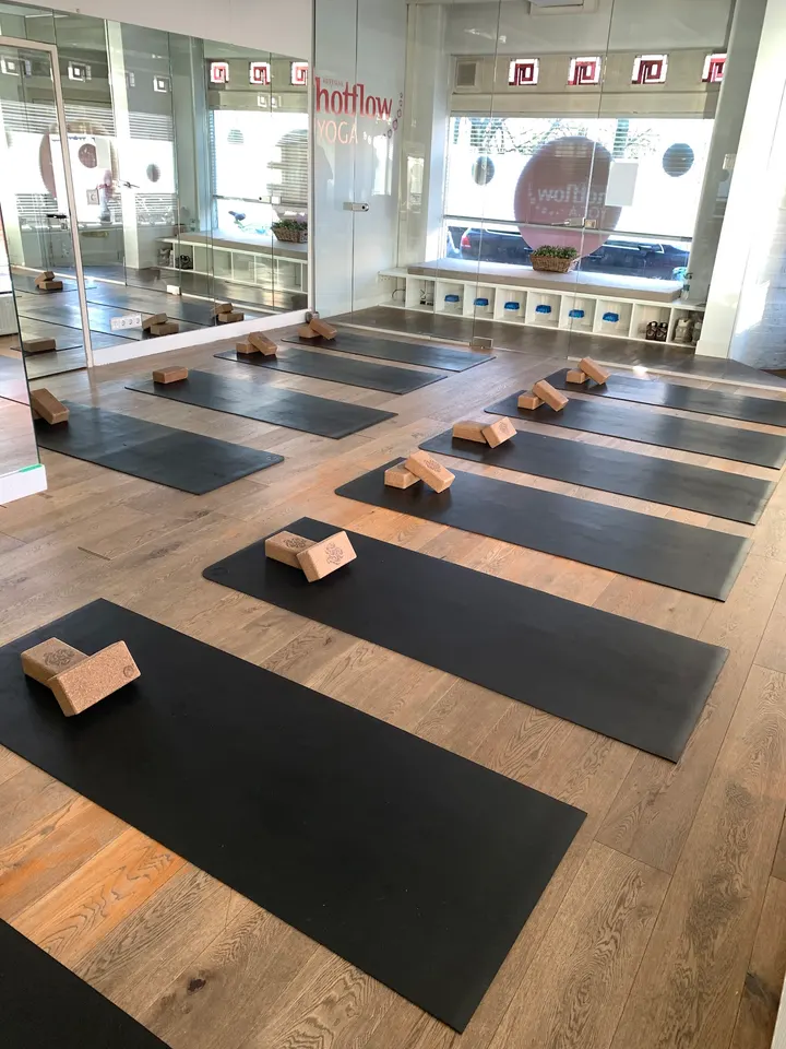 Hot Flow Yoga Rivierenbuurt — hot yoga-studio in Zuid, Amsterdam — 3
