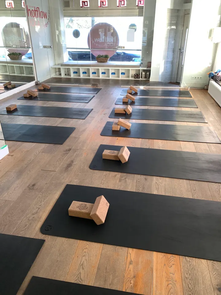 Hot Flow Yoga Rivierenbuurt — hot yoga-studio in Amsterdam — 4