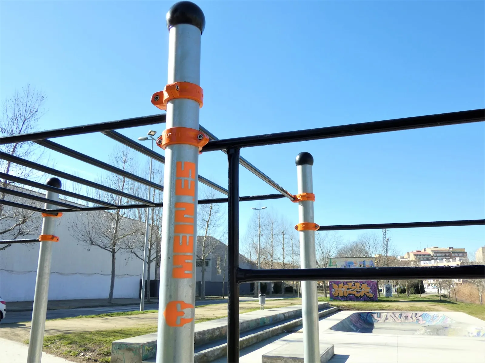 Parque de Calistenia Street Workout MEIN — estudio de fitness-studio en Tàrrega — 3