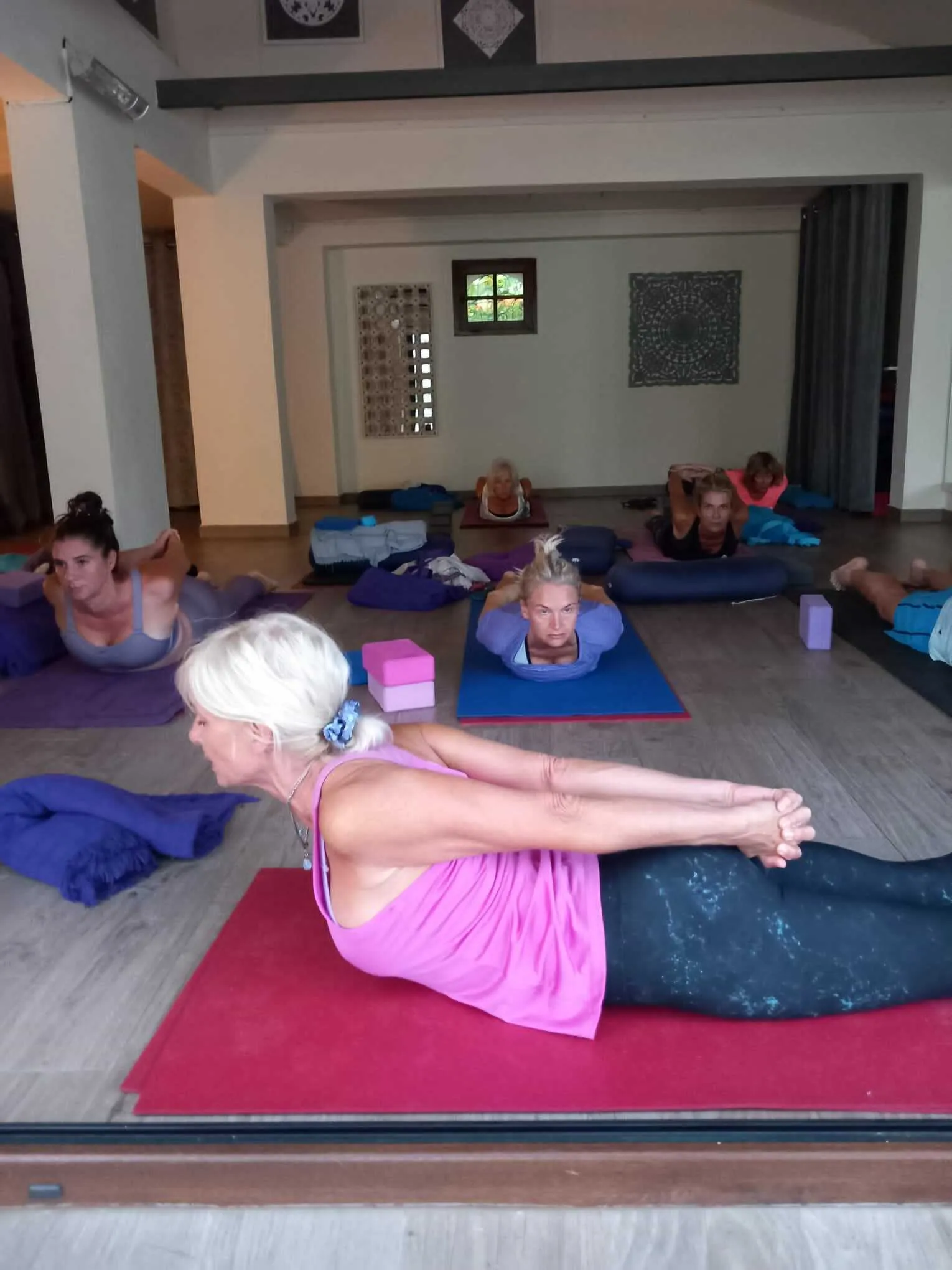 Lori Sjollema — yoga-studio en Marbella — 3