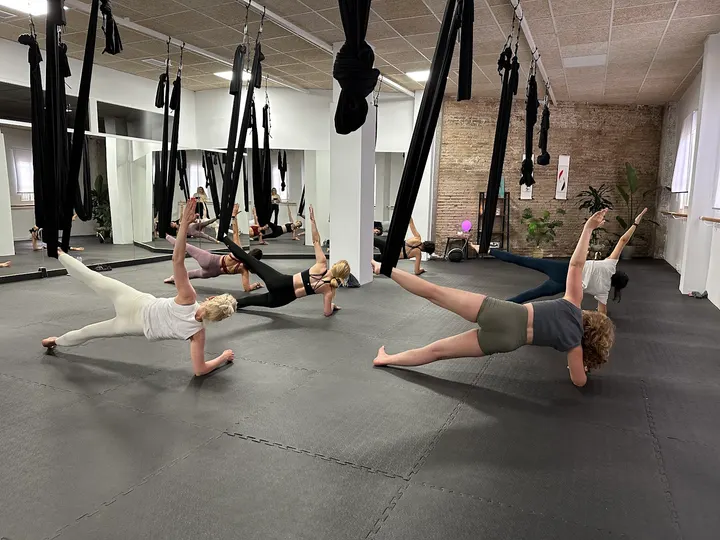 Aero Studio Seijaku Aéreo — aerial-studio en Valencia — 4