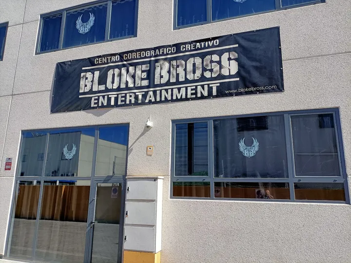 Bloke Bross S. L. — Baile en Ermita, Parla