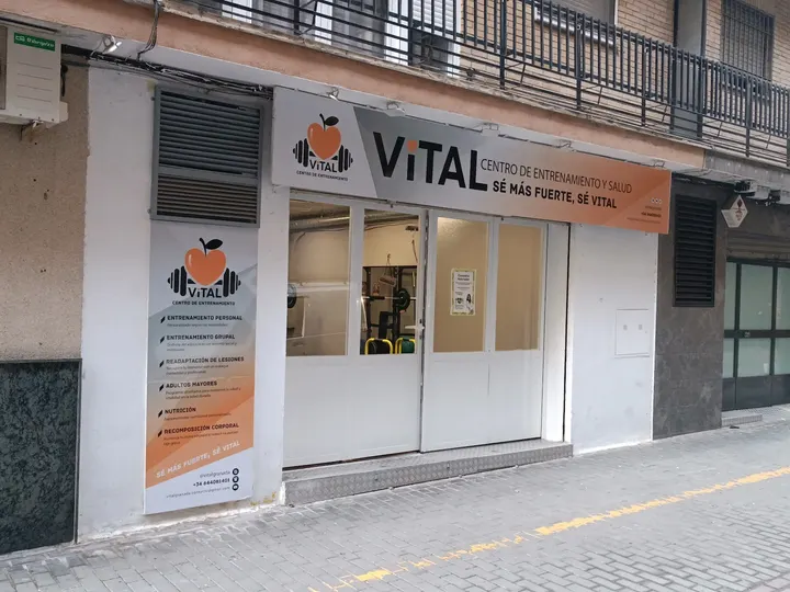 Vital centro de entrenamiento — entrenamiento personal-studio en Granada — 3