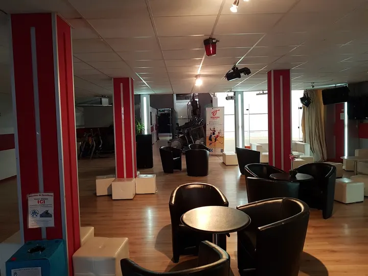 Sport Indoor Fitness — salle de fitness-studio à Paris — 4