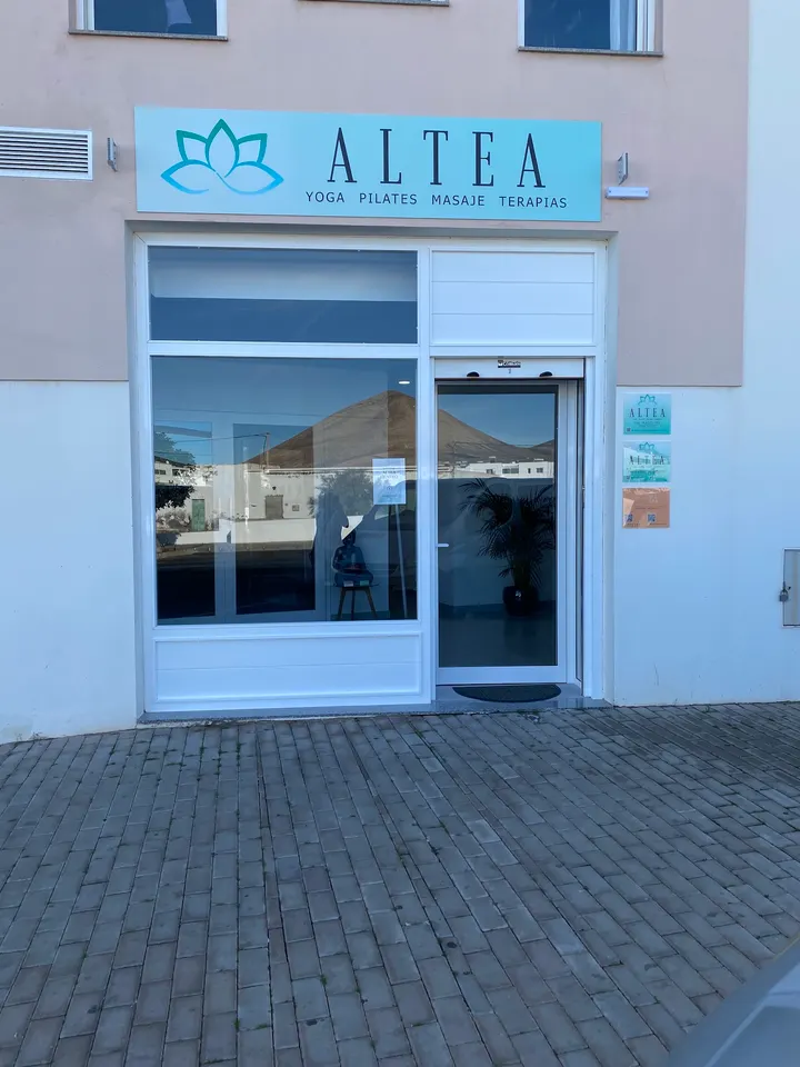 Altea Centro Yoga Pilates Masajes — yoga-studio en Conil, Tías — 2