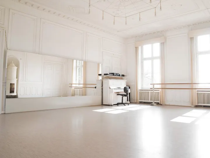 Lola Rogge Schule Hirschparkhaus — tanz-studio in Nienstedten, Hamburg — 2