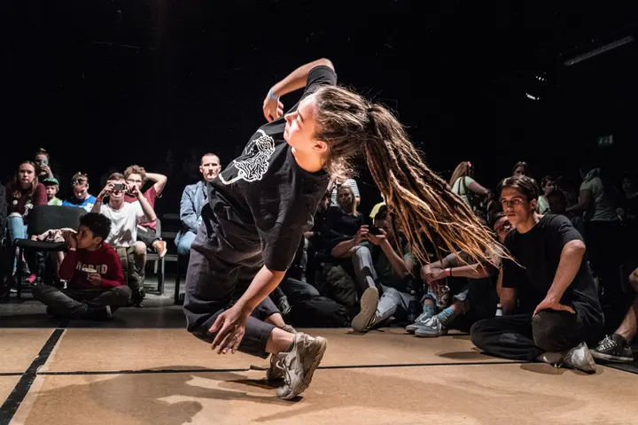 Salsademika danseskole — dance-studio i Nordbyen, Tromsø