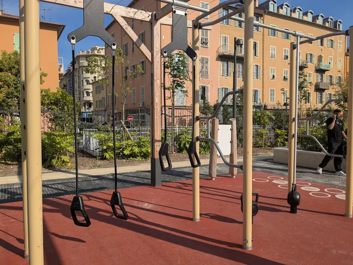 Street workout - Jardin Kennedy - fitness outdoor — salle de fitness-studio à Carabacel, Nice — 2