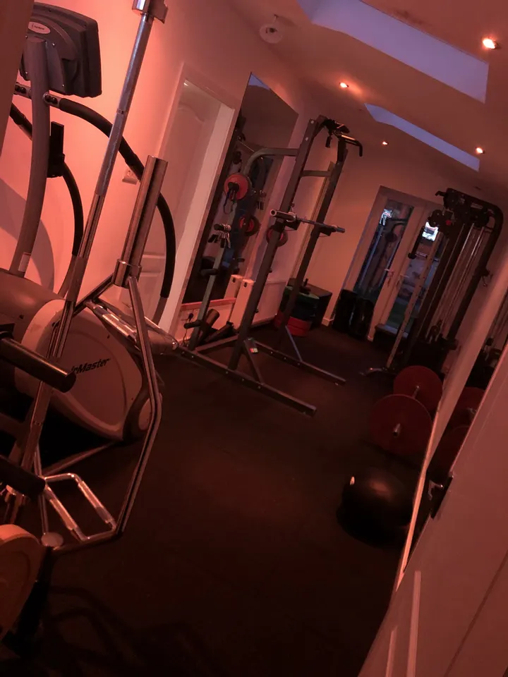 LM FITNESS — fitness studio in Bury — 4