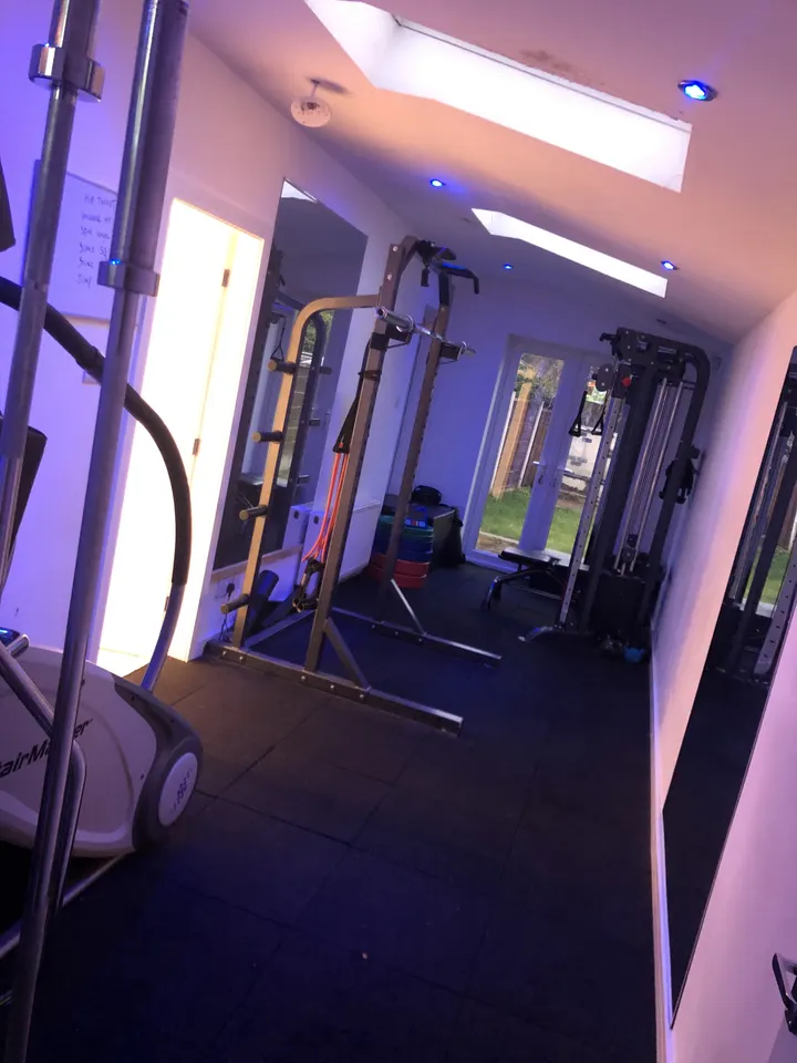 LM FITNESS — fitness studio in Bury — 5
