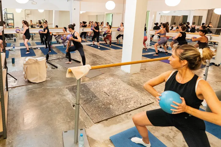 Barre Dance Bcn — barre-studio en Barcelona — 3