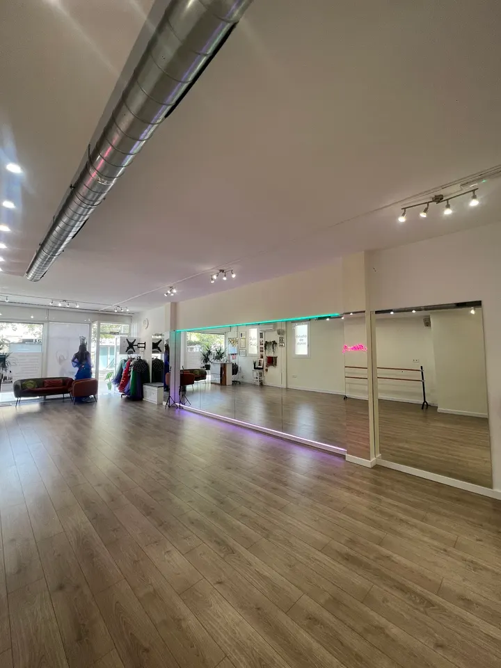 Helen Heels Estudio de danza — baile-studio en Can Roca, Castelldefels — 2