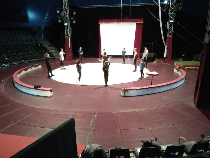 Ecole de Cirque Micheletty — arts aériens-studio à La Haute Tournerie, La Chaize-le-Vicomte — 2