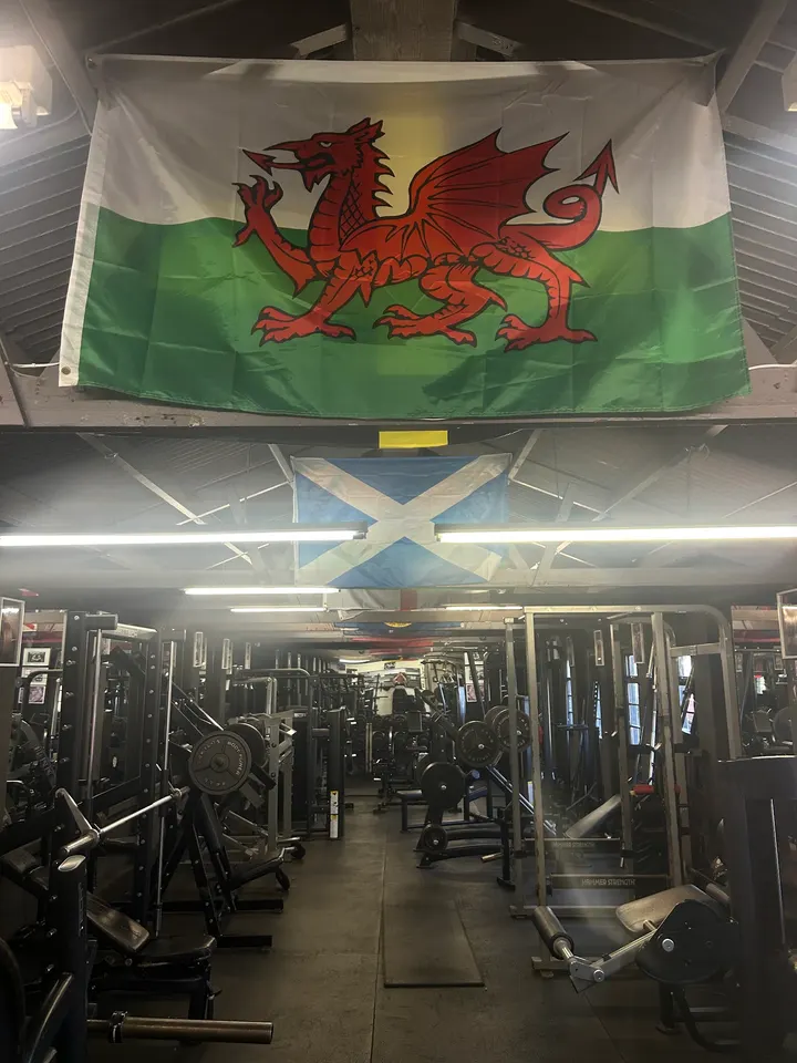 Perry's Gym Caernarfon ltd — fitness studio in Caernarfon — 2