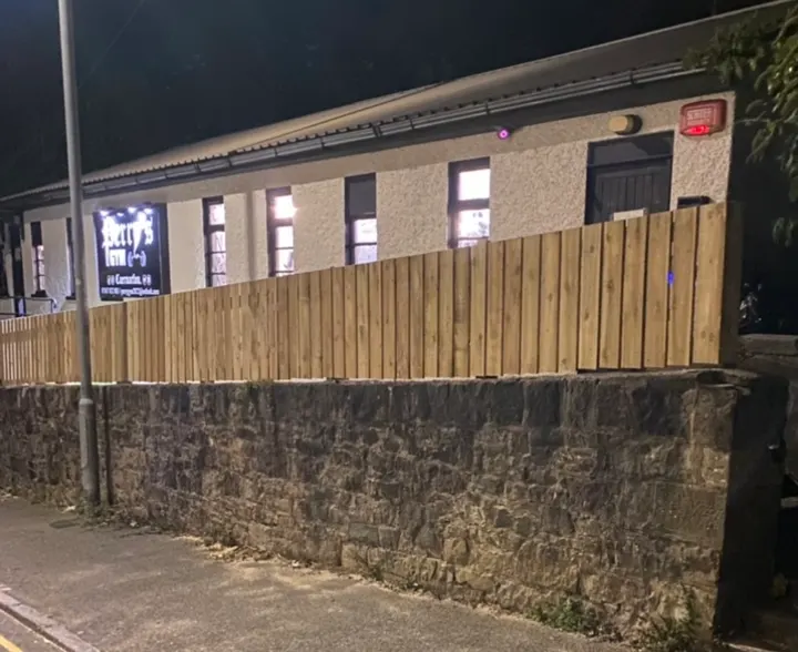 Perry's Gym Caernarfon ltd — fitness studio in Caernarfon — 3