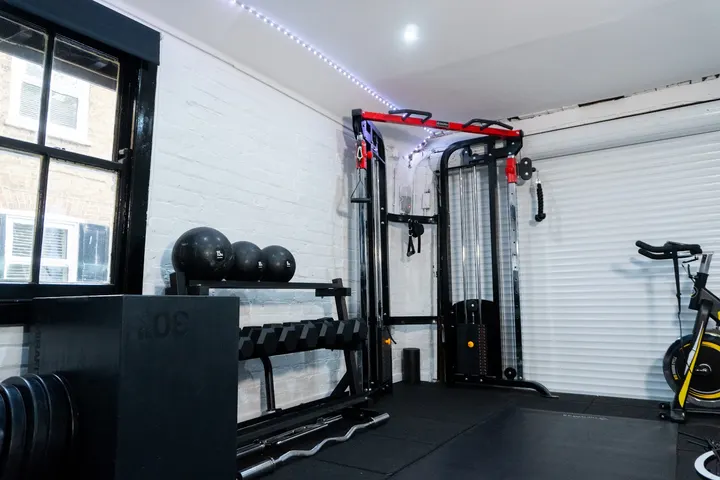 Fitness with Albert — fitness studio in March — 4