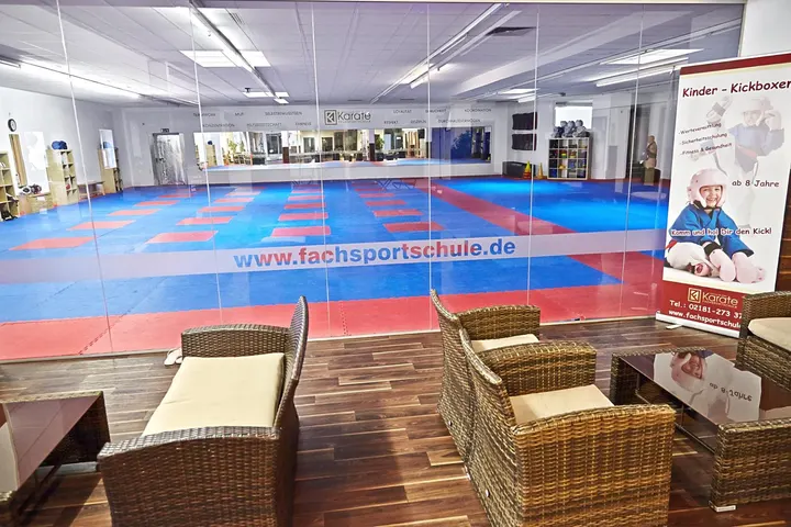 Karate Fachsportschulen Sascha de Vries — kampfsport-studio in Mönchengladbach — 5
