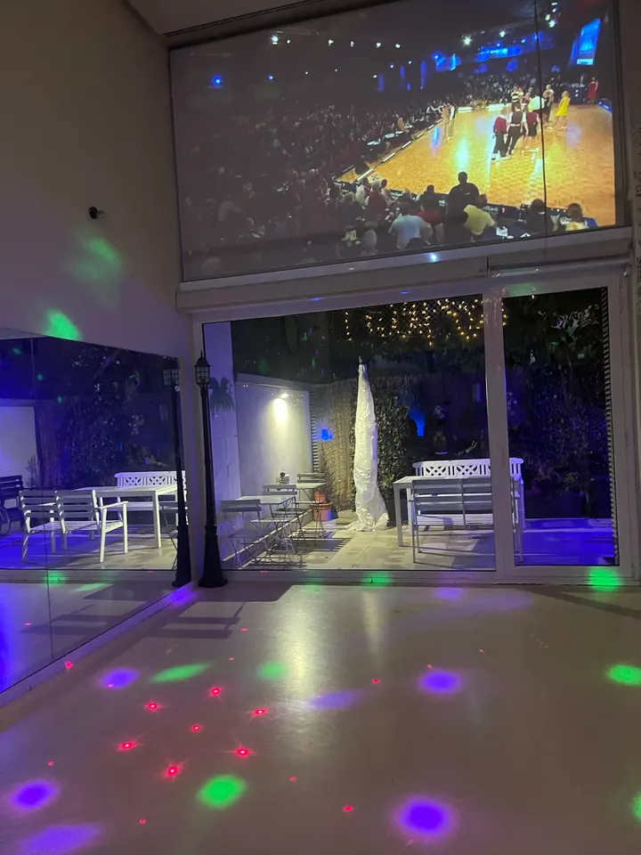 Blanco Y Negro Studio — baile-studio en San Blas - Canillejas, Madrid — 3
