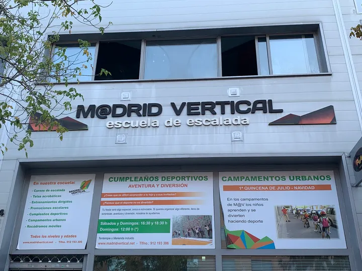 Madrid Vertical — Escalada en San Blas - Canillejas, Madrid