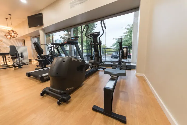 PT CLUB R. Francisco Pereira Pinto de Lemos 54 — ginásio-studio em Santa Marinha, Porto — 2