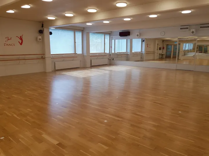 Pori Dance Company — tanssi-studio – Pori — 2