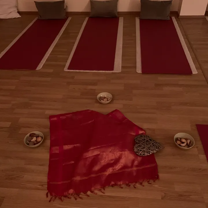 Frank Hampe- Yoga für Männer — yoga-studio in Krefeld-Mitte, Krefeld — 2