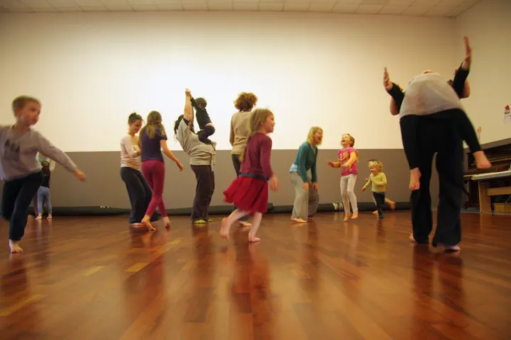 Improvisible — danse-studio à Saint-Maurice Pellevoisin, Lille — 2