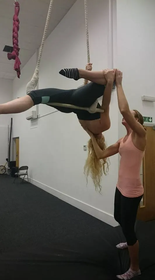 Fly-Fit — aerial-studio in London — 4