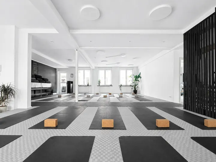 EstůYoga — Yoga in Eimsbüttel, Hamburg