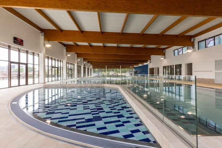 Complexe Aqualudique Elodie Lorandi — bien-être-studio à Cenon, Bordeaux — 2