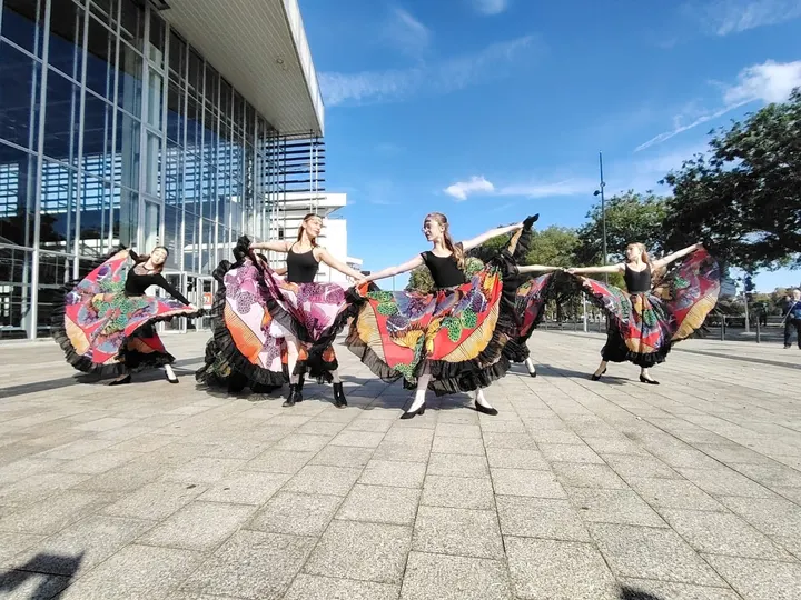 Association Arabesques — danse-studio à Doutre-Saint-Jacques-Nazareth, Angers — 2