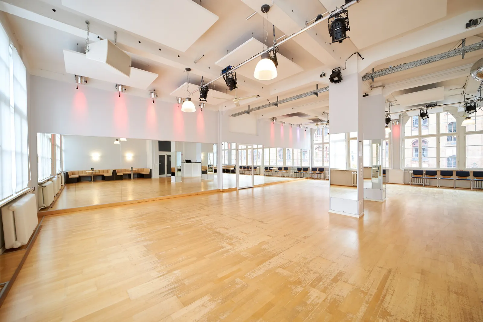 DEEN Fitness Club — träningsstudio i Berlin — 3