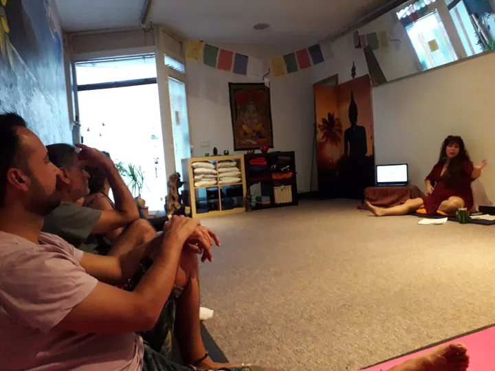 Asoc. Farginen Yoga Y Meditación En Badalona — yoga-studio en Badalona — 4
