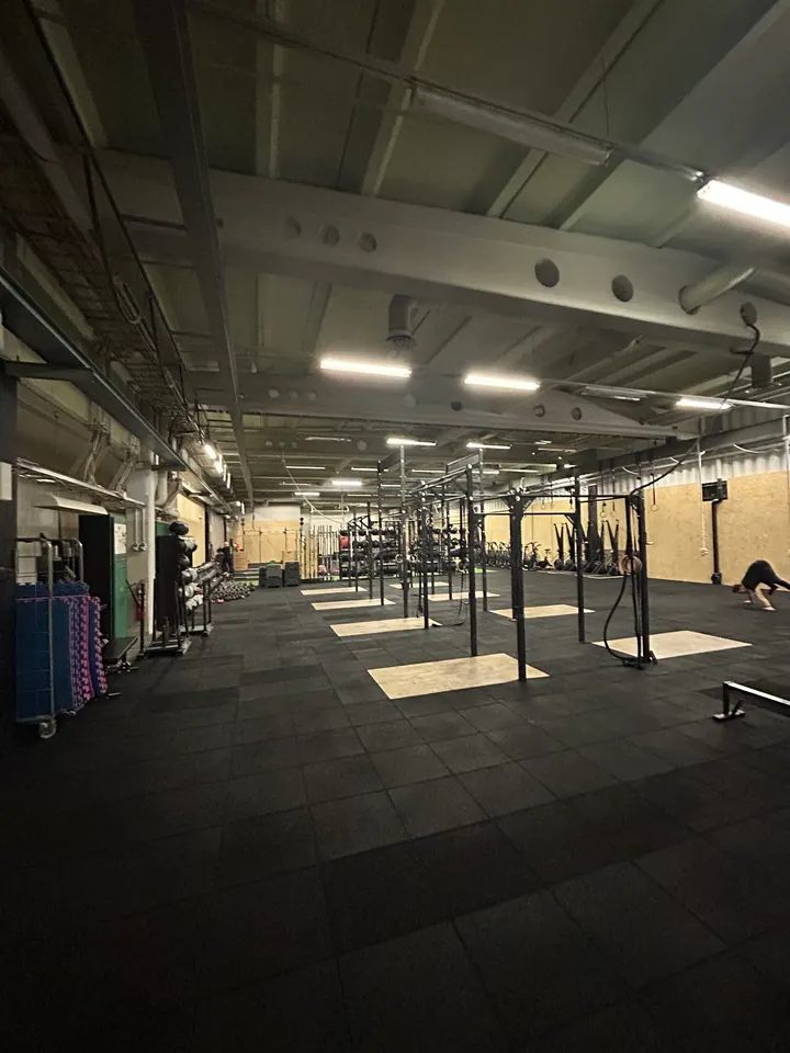 Konalan Penkki ja Punnerrus — crossfit-studio – Helsinki — 3