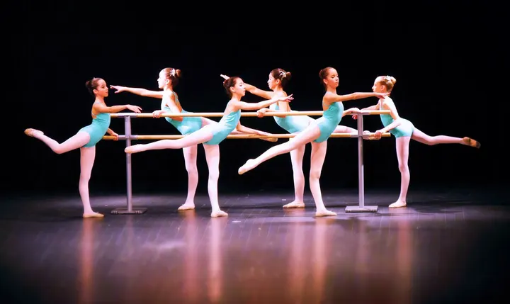 Escuela de Ballet Eva en Bilbao — Dance en Santutxu, Bilbao