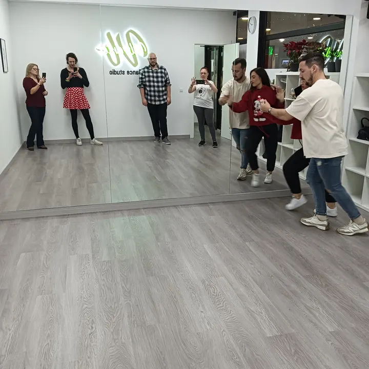 Vibrarte Dance Studio — Baile en Virgen del Val, Alcalá de Henares