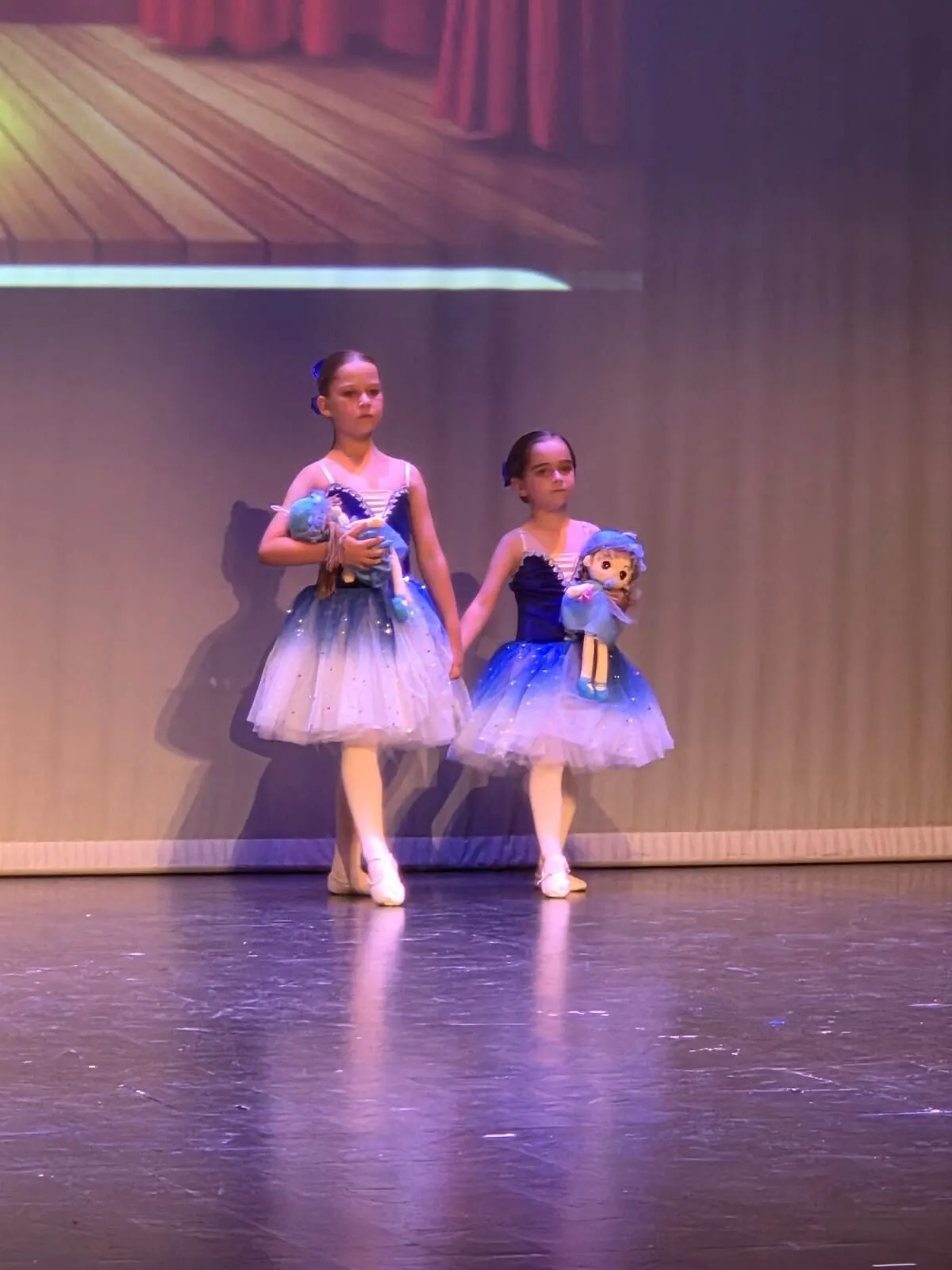 Escuela De Ballet L'etoile International Center Of Art Education — dans-studio i Reus — bild 3