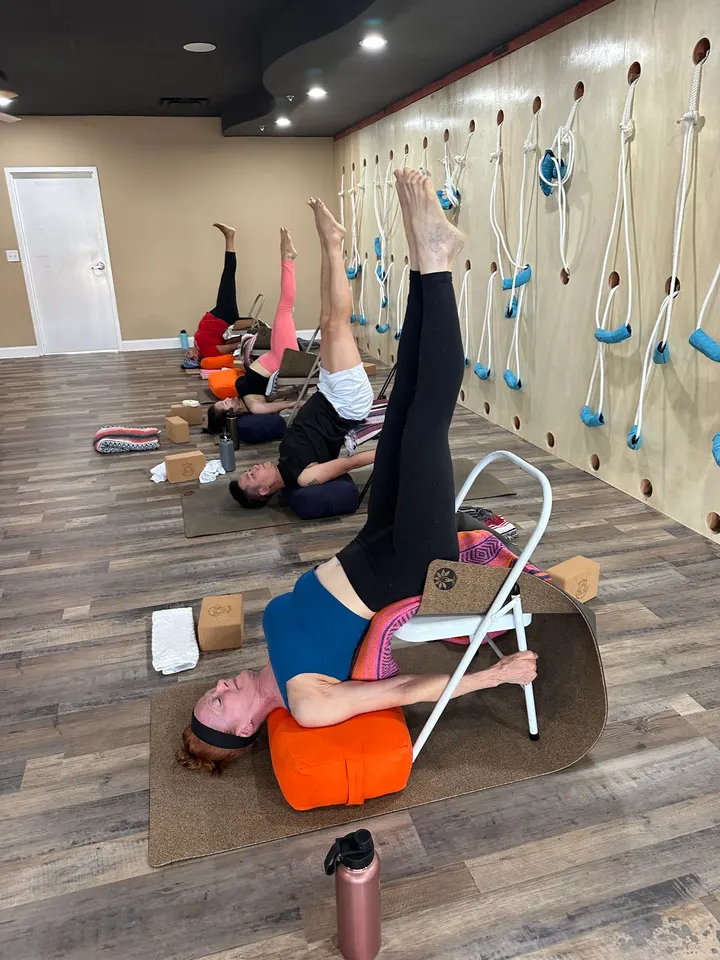 Sathya Yoga Sathya Kaliyamoorthy — yoga-studio i Grindvika, Hestvika — 2