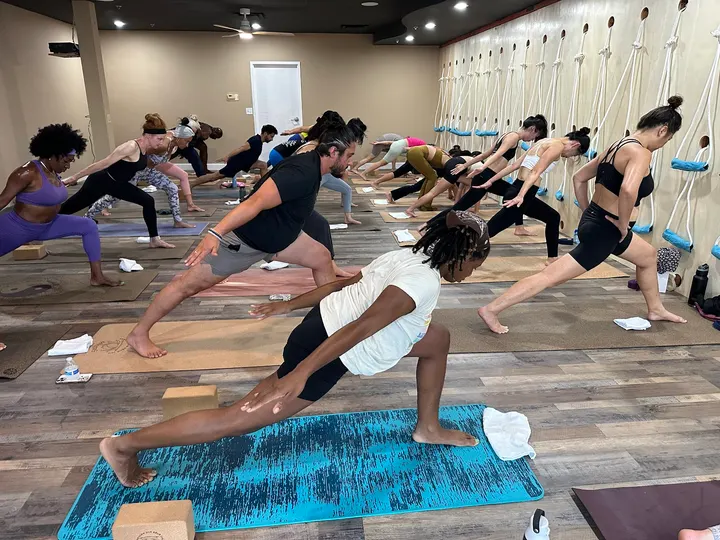 Sathya Yoga Sathya Kaliyamoorthy — yoga-studio i Grindvika, Hestvika — 3
