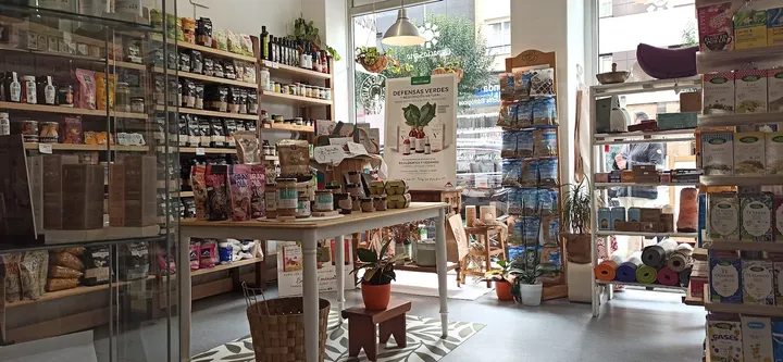 Alimentación Eco, Herbolario, Yoga y Pilates — yoga-studio en El Centro, Gijón — 3