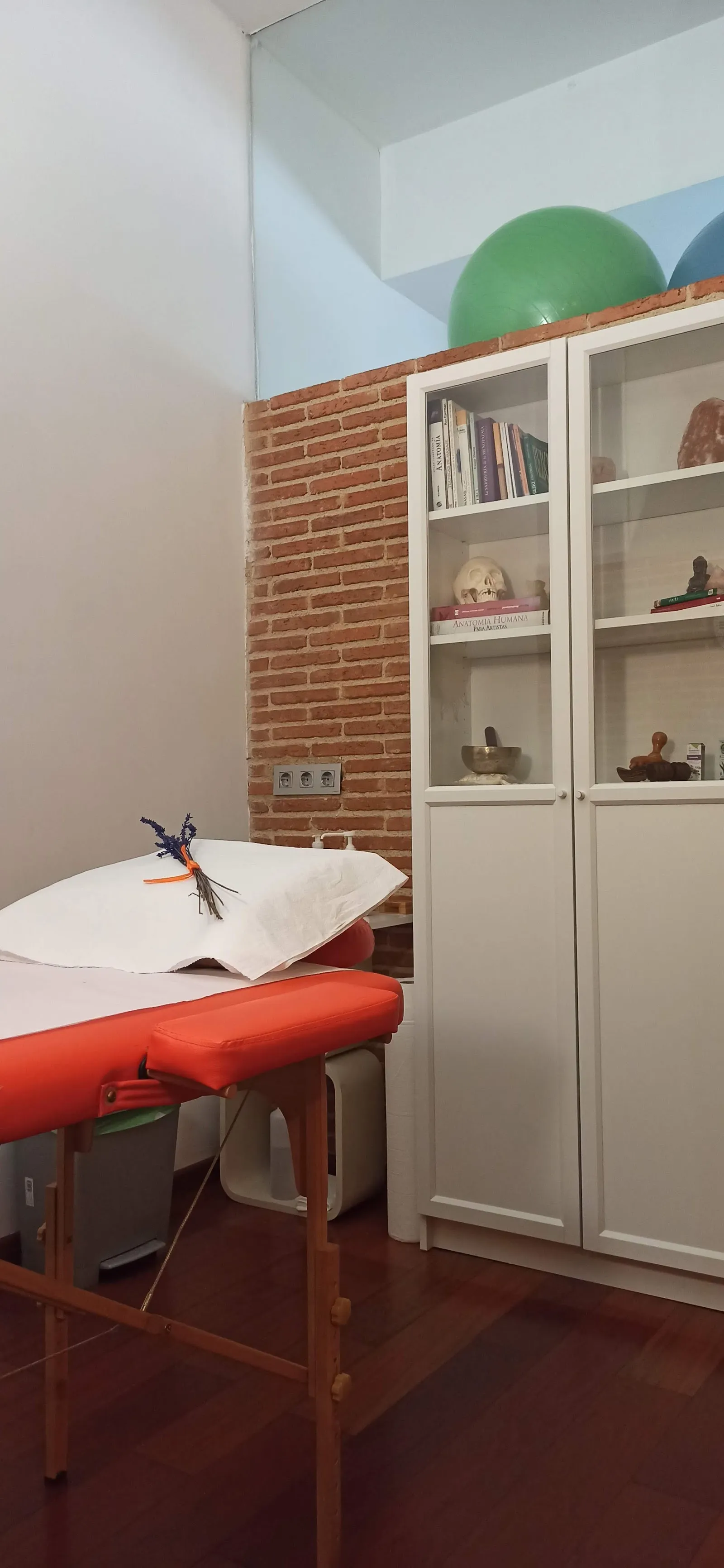 Alimentación Eco, Herbolario, Yoga y Pilates — yoga-studio en Gijón — 4