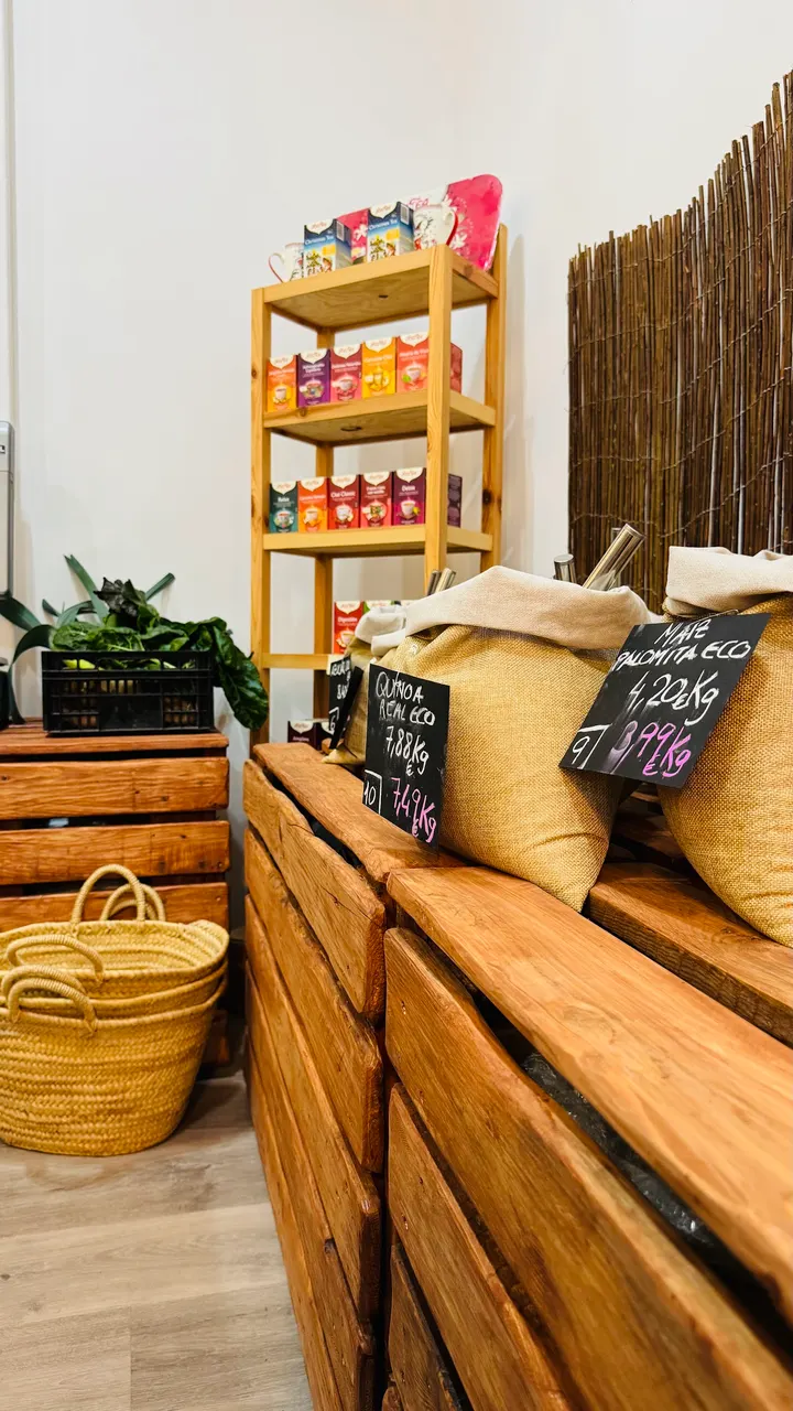 Alimentación Eco, Herbolario, Yoga y Pilates — Yoga en El Centro, Gijón