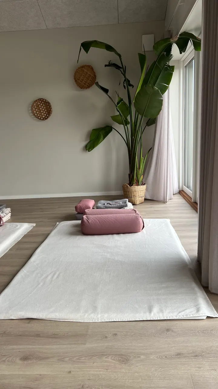Niyama Yoga ApS — Yoga i Oppe Sundby, Frederikssund