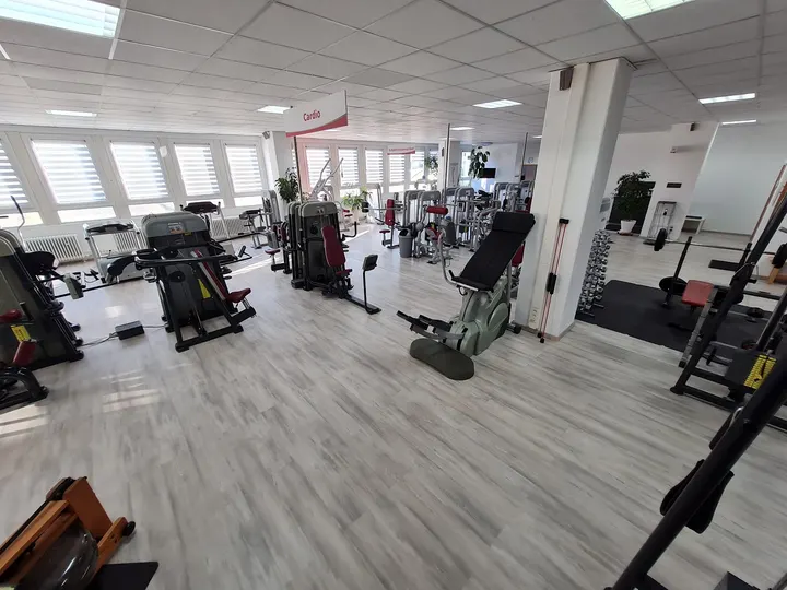 Exclusive Medizinisches Fitnesstraining — fitnessstudio in Homburg — 3
